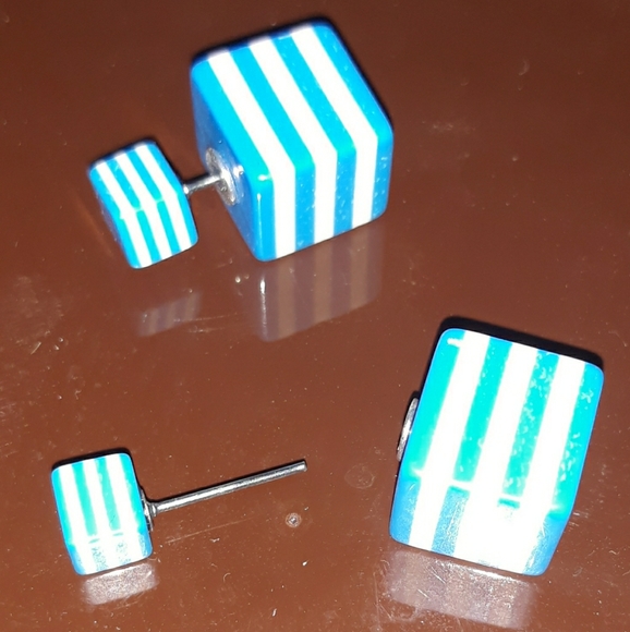 na Jewelry - Blue and white striped post earrings